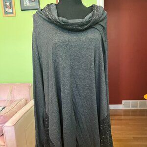 Avenue Black with Black and White Trim Long Sleeve Cowl Neck 26/28